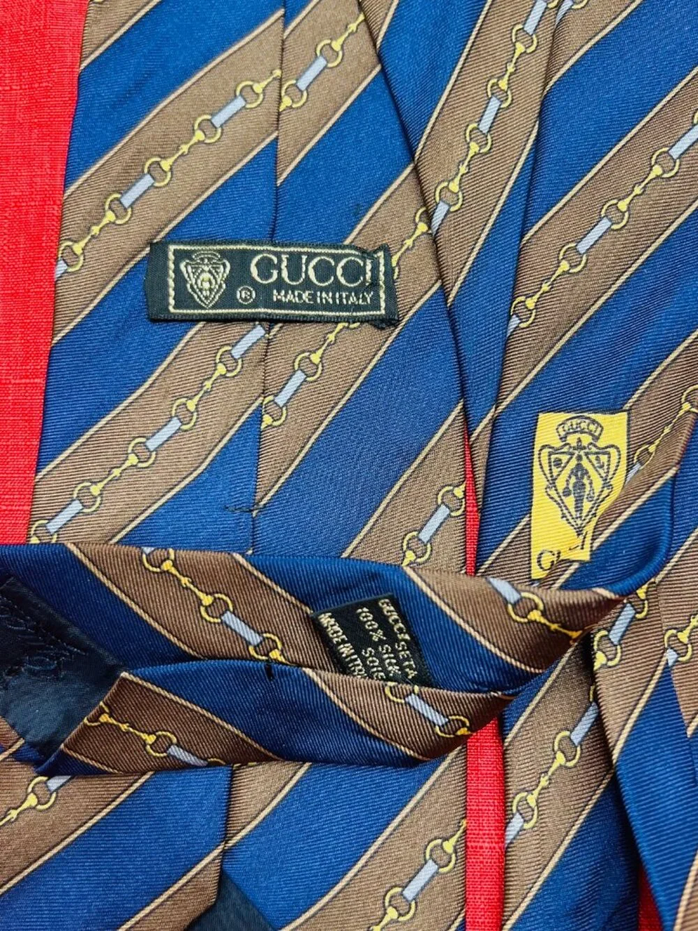 Classic Smooth Gucci Neck-Tie 100% silk blue brown gold striped, Italy Made ( 42